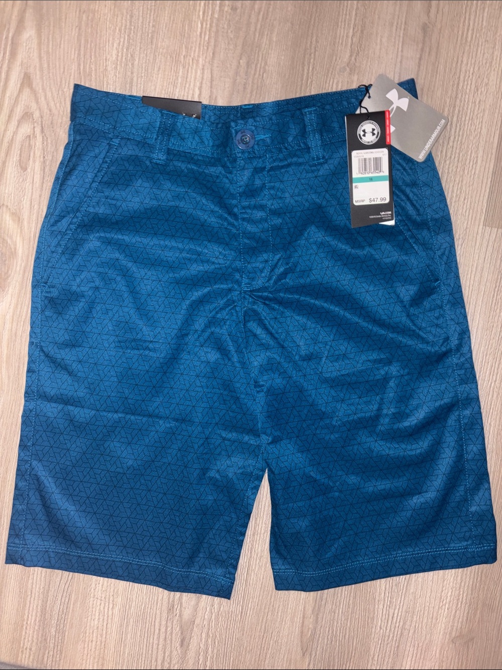 New Under Armour Men’s Teal Geometric Athletic Shorts